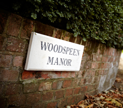 Woodspeen Manor: Berkshire Venue and B&B